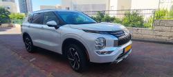 מיצובישי אאוטלנדר Instyle אוט' 7 מק' 2.5 (181 כ"ס) בנזין 2022 למכיר