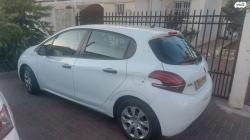 פיג'ו 208 Access אוט' 1.2 (110 כ"ס) בנזין 2016 למכירה בפתח תקווה