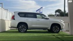 טויוטה לנד קרוזר ארוך Sahara אוט' 7 מק' דיזל 5 דל' 2.8 (204 כ"ס) די