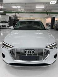 אאודי E-tron 4X4 SB 50 Luxury Adv אוט' חשמלי (313 כ''ס) חשמלי 2023 למכירה 