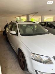 סקודה אוקטביה ספייס Elegance אוט' 1.4 (140 כ''ס) בנזין 2015 למכירה 