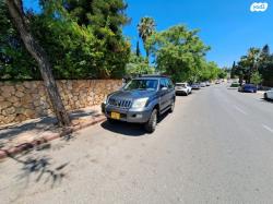 טויוטה לנד קרוזר ארוך 4X4 STD אוט' דיזל 8 מק' 3.0 (166 כ''ס) דיזל 2