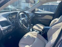 ג'יפ / Jeep צ'ירוקי Latitude אוט' 2.4 (184 כ''ס) בנזין 2015 למכירה בחיפ