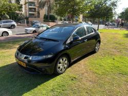 הונדה סיוויק האצ'בק החדשה Comfort אוט' 1.8 (140 כ''ס) בנזין 2011 למ