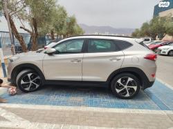 יונדאי טוסון Open Sky Plus אוט' בנזין 2.0 (155 כ''ס) בנזין 2018 למכיר