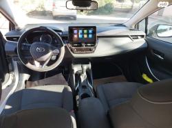 טויוטה קורולה הייבריד Sun סדאן אוט' 1.8 (98 כ''ס) בנזין 2019 למכ