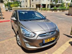 יונדאי i25 Premium אוט' 1.6 (124 כ"ס) בנזין 2014 למכירה בקרית אונו