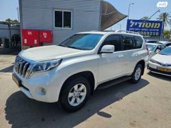 טויוטה לנד קרוזר ארוך 4X4 Luxury אוט' דיזל 7 מק' 2.8 (177 כ"ס) דיזל