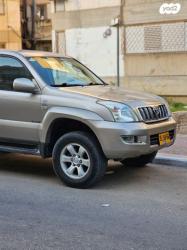 טויוטה לנד קרוזר ארוך 4X4 STD אוט' דיזל 8 מק' 3.0 (166 כ''ס) דיזל 2