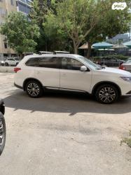 מיצובישי אאוטלנדר 4X4 Elite אוט' 7 מק' 2.0 (150 כ"ס) [2015 ואילך] בנז