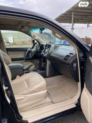 טויוטה לנד קרוזר ארוך 4X4 Luxury 60th אוט' דיזל 7 מק' 3.0 (190 כ''ס) ד