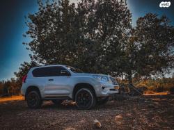 טויוטה לנד קרוזר קצר 4X4 Luxury SWB אוט' 3 דלתות דיזל 2.8 (204 כ''ס) 