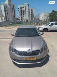 סקודה אוקטביה Style אוט' 1.0 5 דל' (115 כ''ס) בנזין 2017 למכירה באש