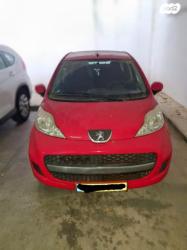 פיג'ו 107 Trendy אוט' 1.0 (70 כ''ס) בנזין 2011 למכירה ביבנה