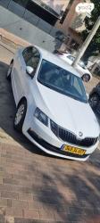 סקודה אוקטביה Style אוט' 1.0 5 דל' (115 כ''ס) בנזין 2017 למכירה בחי