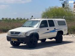 טויוטה היילקס 4X4 4X4 SR דאבל קבינה ידני דיזל 2.5 (102 כ''ס) דיזל