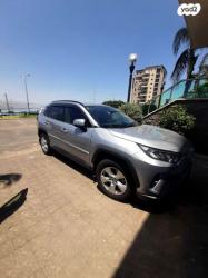 טויוטה RAV4 ארוך 4X2 Experience אוט' 2.0 (175 כ''ס) בנזין 2019 למכירה בט