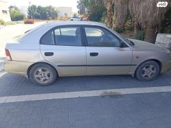 יונדאי אקסנט (עד 2012) Esteem אוט' 5 דל' 1.5 (91 כ''ס בנזין 2002 למכיר