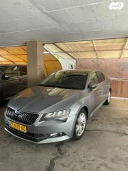 סקודה סופרב (עד 2019) Ambition אוט' 1.4 (150 כ"ס) בנזין 2017 למכירה בר