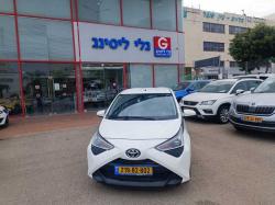 טויוטה אייגו (AYGO) X Tss אוט' 1.0 (72 כ''ס) בנזין 2020 למכירה בראשו