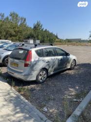 יונדאי i30CW Inspire סטיישן אוט' 1.6 (126 כ''ס) בנזין 2010 למכירה במו