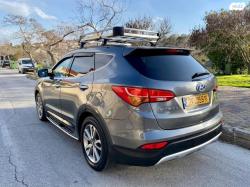 יונדאי סנטה פה 4X4 Premium אוט' בנזין 7 מק' 2.4 (192 כ"ס) בנזין 2013 ל