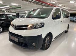 טויוטה פרואייס Medium אוט' דיזל 3 מק' 4 דל' 2.0 (177 כ"ס) דיזל 2017 ל