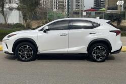 לקסוס NX NX300 Luxury אוט' 2.0 (238 כ''ס) בנזין 2018 למכירה בנתניה