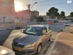 סקודה פאביה ספייס Ambiente ידני 1.2 (86 כ''ס) בנזין 2011 למכירה בב