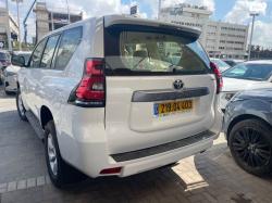 טויוטה לנד קרוזר ארוך Select אוט' 7 מק' דיזל 5 דל' 2.8 (204 כ"ס) די