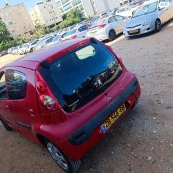 פיג'ו 107 Trendy אוט' 1.0 (70 כ''ס) בנזין 2009 למכירה בפתח תקווה