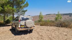 טויוטה לנד קרוזר ארוך 4X4 STD אוט' דיזל 8 מק' 3.0 (166 כ''ס) דיזל 2