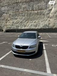 סקודה אוקטביה Ambition אוט' 1.2 (105 כ''ס) בנזין 2013 למכירה בחיפה