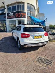מרצדס GLA GLA200 Urban אוט' 1.6 (156 כ''ס) [2014-2017] בנזין 2014 למכירה באש