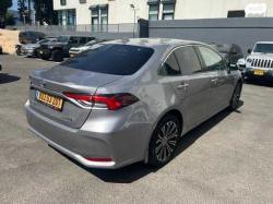 טויוטה קורולה הייבריד Lounge Luxury סדאן אוט' 1.8 (98 כ''ס) בנזין 2