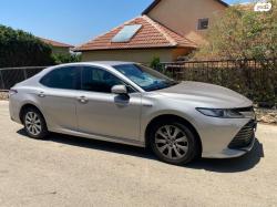 טויוטה קאמרי LE הייבריד אוט' 2.5 (178 כ''ס) בנזין 2020 למכירה במ