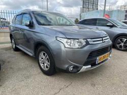 מיצובישי אאוטלנדר 4X4 Supreme אוט' 7 מק' 2.0 (150 כ"ס) בנזין 2015 למכ