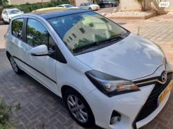 טויוטה יאריס Sky אוט' 1.3 (99 כ"ס) בנזין 2017 למכירה באשדוד