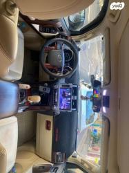 טויוטה לנד קרוזר ארוך 4X4 VX אוט' דיזל 7 מק' 2.8 (177 כ"ס) דיזל 201