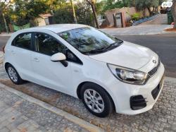 קיה ריו LX הצ'בק ידני 1.2 (82 כ''ס) בנזין 2015 למכירה בשוהם