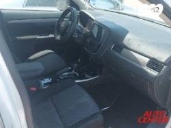 מיצובישי אאוטלנדר Instyle אוט' 7 מק' 2.0 (150 כ"ס) בנזין 2018 למכיר