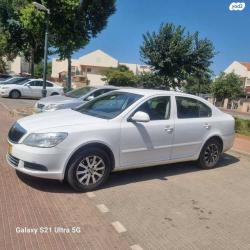 סקודה אוקטביה Ambiente אוט' 1.2 (105 כ''ס) בנזין 2012 למכירה בכפר י