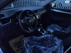 סקודה אוקטביה Style אוט' 1.0 5 דל' (115 כ''ס) בנזין 2017 למכירה בחי