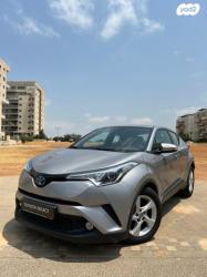 טויוטה C-HR Club הייבריד אוט' 1.8 (98 כ''ס) בנזין 2019 למכירה בפתח 