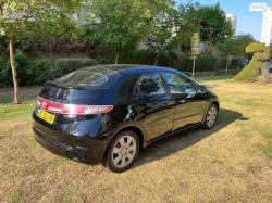 הונדה סיוויק האצ'בק החדשה Comfort אוט' 1.8 (140 כ''ס) בנזין 2011 למ