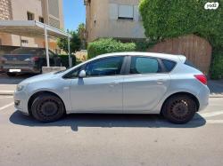 אופל אסטרה Berlina Enjoy סדאן אוט' 1.4 (140 כ"ס) בנזין 2013 למכירה בח