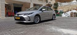 טויוטה קורולה הייבריד Sun סדאן אוט' 1.8 (98 כ''ס) בנזין 2019 למכ