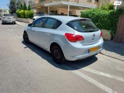 אופל אסטרה Berlina Enjoy סדאן אוט' 1.4 (140 כ"ס) בנזין 2013 למכירה בח