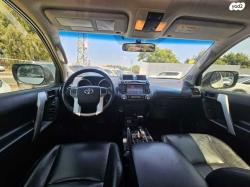 טויוטה לנד קרוזר ארוך 4X4 Luxury אוט' דיזל 7 מק' 2.8 (177 כ"ס) דיזל