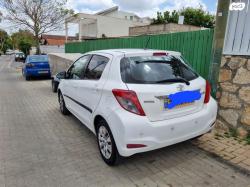 טויוטה יאריס Style אוט' 1.3 (99 כ"ס) בנזין 2012 למכירה בכפר סבא